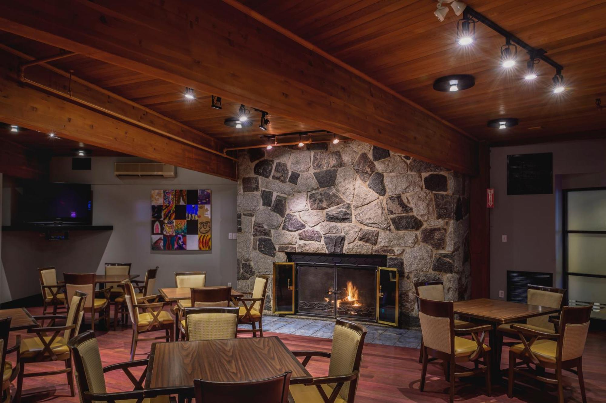 Le Manoir Du Lac Delage Stoneham Zewnętrze zdjęcie